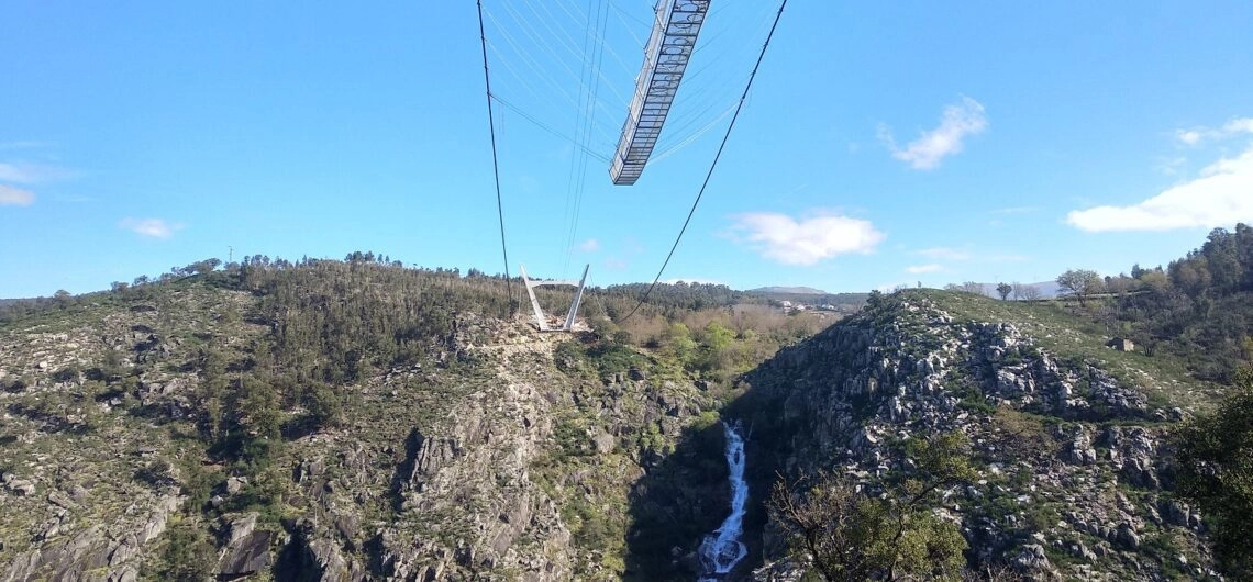 Paiva a mais longa ponte suspensa do mundo